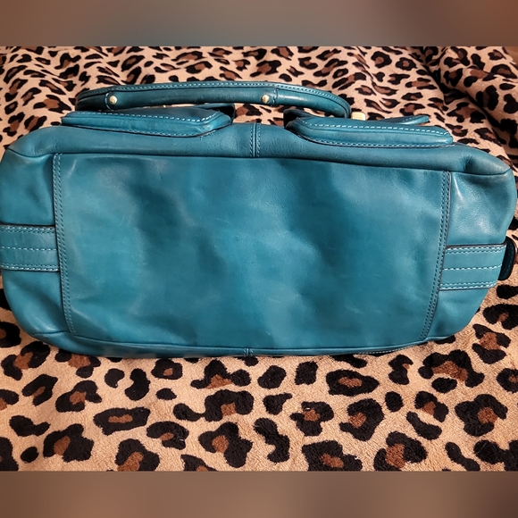 🎉Host Pick!🎉 Coach Legacy limited-edition handbag 12791 - Picture 15 of 16